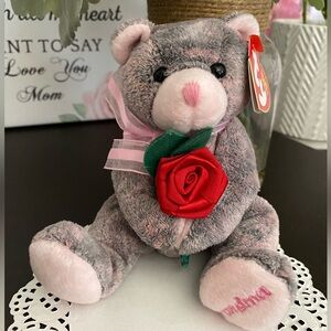 🌹 “GRANDMOTHER” RETIRED TY BEANIE BEAR. DATED 2004! MWMT! APPROX 6.5”.